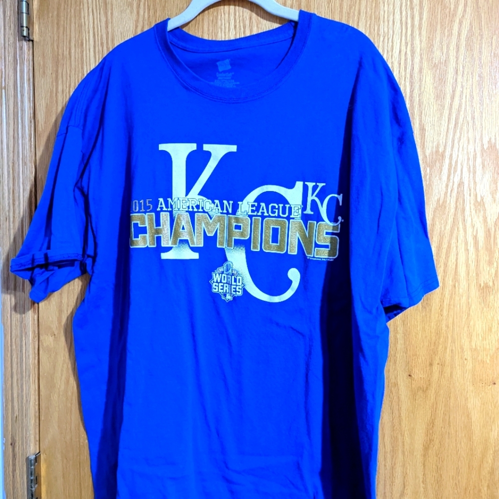 Hanes 2XL KC Royals 2015 world series Tshirt
